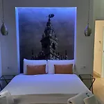 Deluxe Artemisa Sevilla